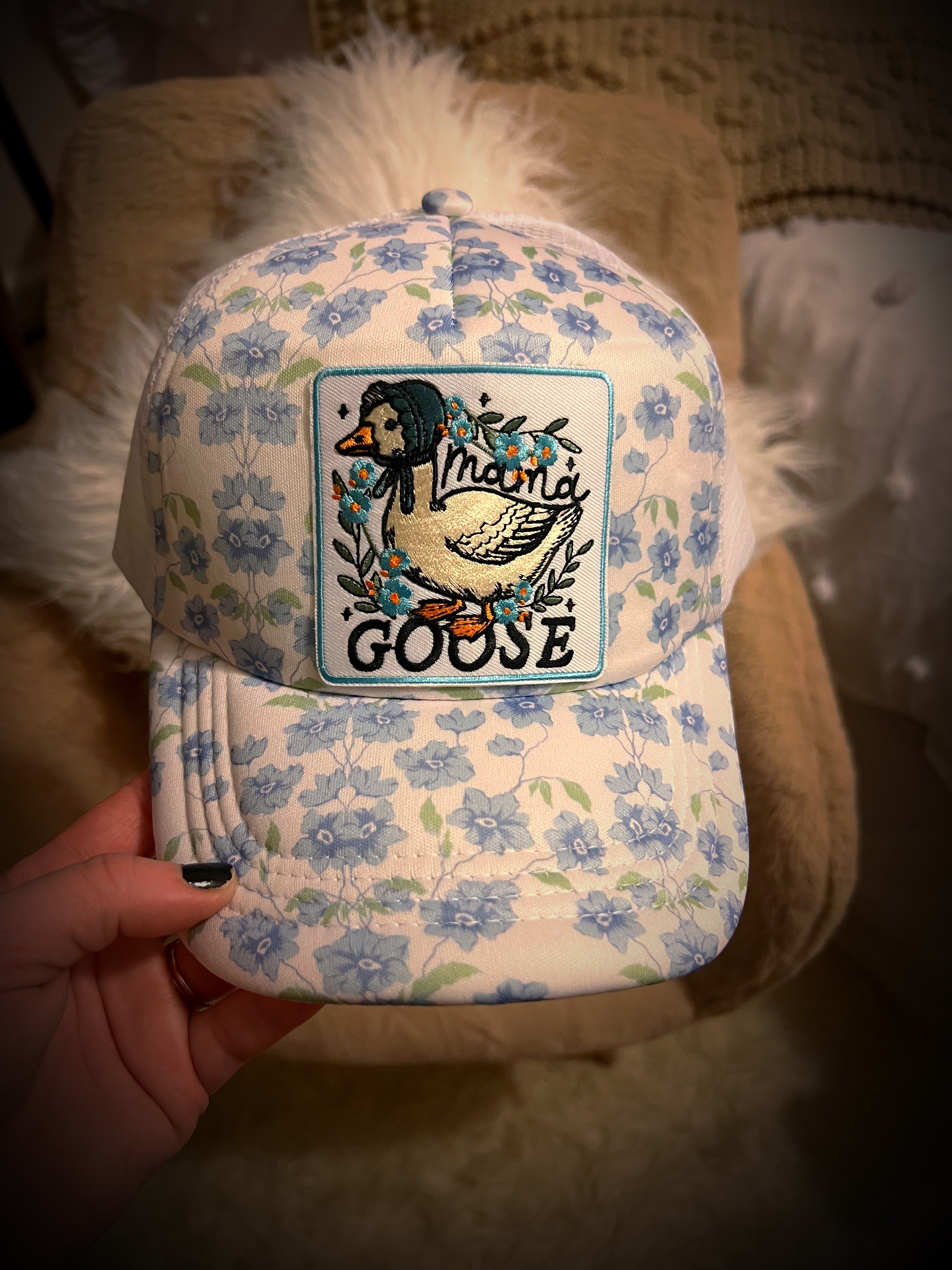 mama goose hat