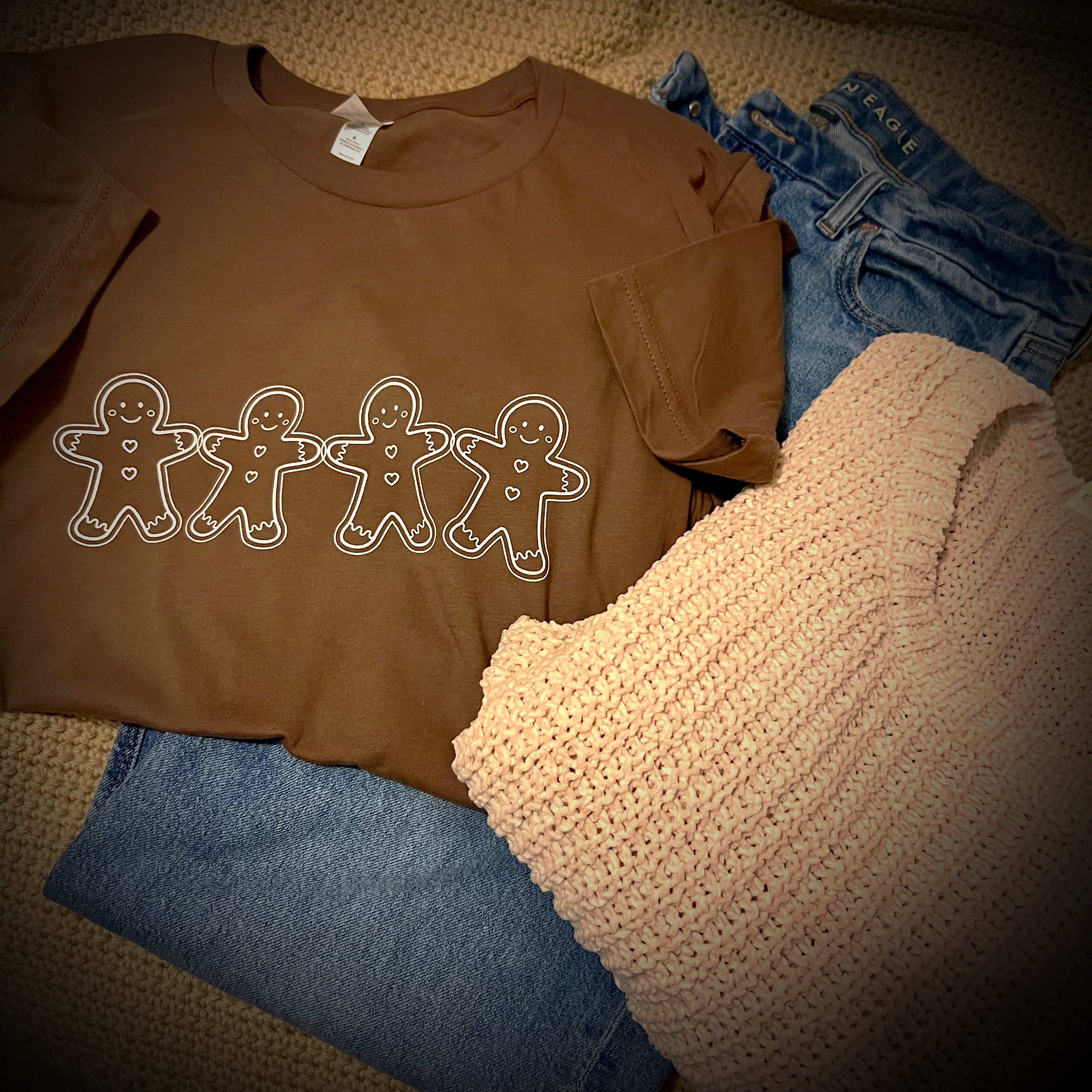 gingerbread tee